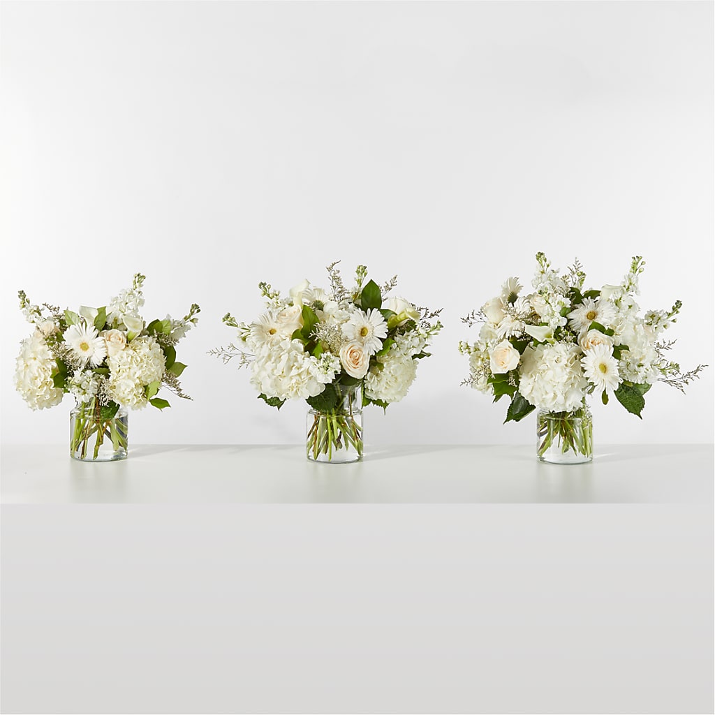 Sun-drenched Blooms Box Bouquet – Maison Des Fleurs Blossome Inc, Lachine PQ