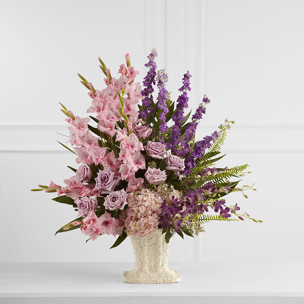 Flowing Garden Arrangement – MAISON DES FLEUR BLOSSOME, Laval PQ