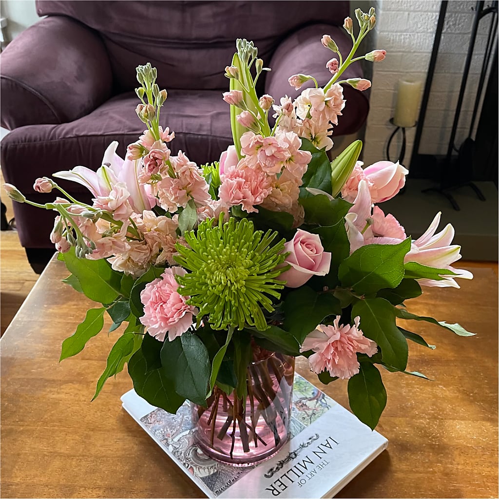 Pretty in Pink Bouquet – Maison Des Fleurs Blossome Inc, Lachine PQ