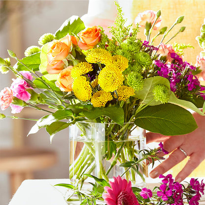 Bold & Bright – A Florist Original –  Maison Des Fleur Blossome, Laval PQ