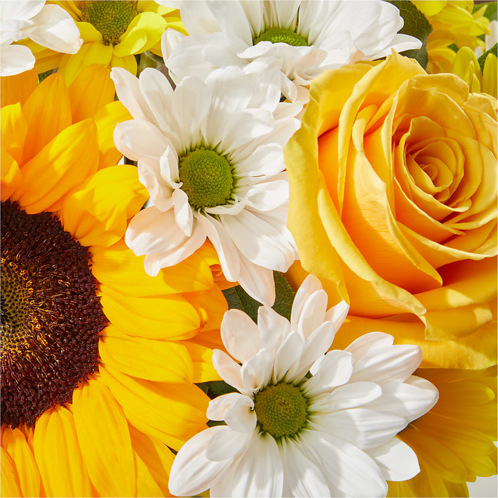 Be Happy Bouquet –  Maison Des Fleurs Blossome Inc, Lachine PQ