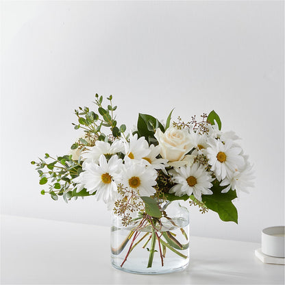 Fresh Linen Bouquet – MAISON DES FLEUR BLOSSOME, Laval PQ