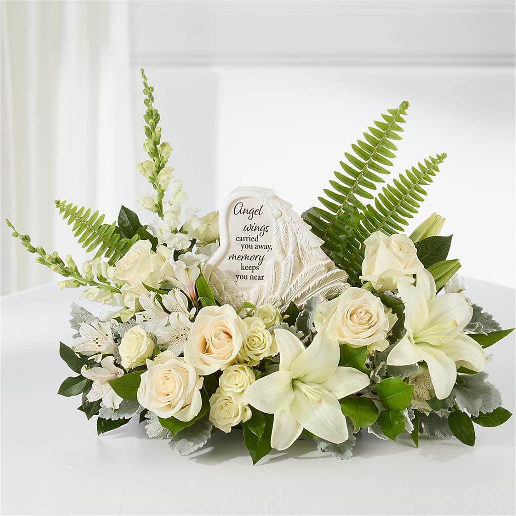 Holding You Close Arrangement –  Maison Des Fleurs Blossome Inc, Lachine PQ