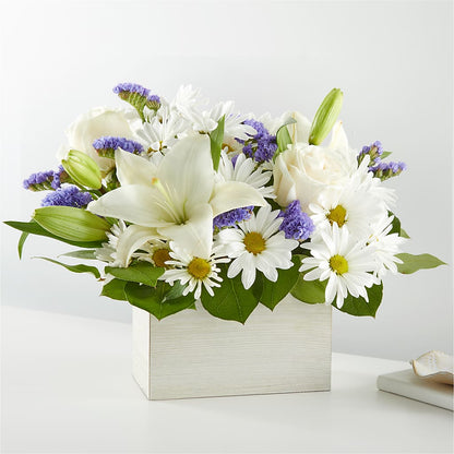 Beyond Blue Box Bouquet – MAISON DES FLEUR BLOSSOME, Laval PQ