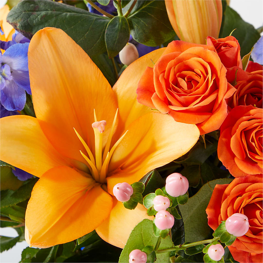 Radiant Citrus Bouquet –  Maison Des Fleurs Blossome Inc, Lachine PQ