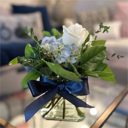 Sky Blue Delight Bouquet –  Maison Des Fleurs Blossome Inc, Lachine PQ