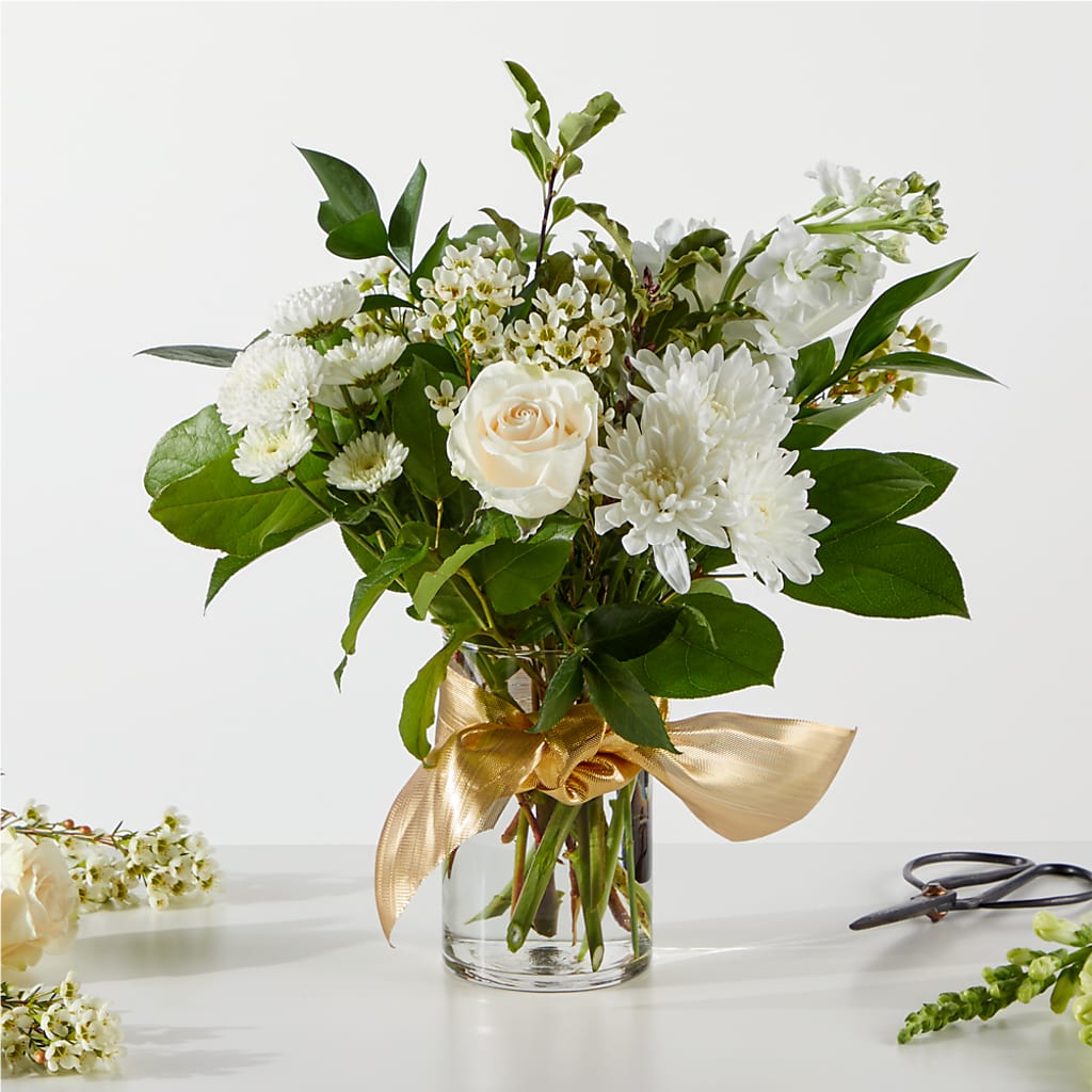 New Beginnings – A Florist Original – MAISON DES FLEUR BLOSSOME, Laval PQ