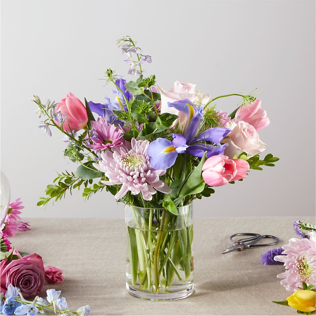 Pastel Tradition - A Florist Original – MAISON DES FLEUR BLOSSOME, Laval PQ