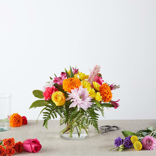 Feast of Color – A Florist Original –  Maison Des Fleur Blossome, Laval PQ