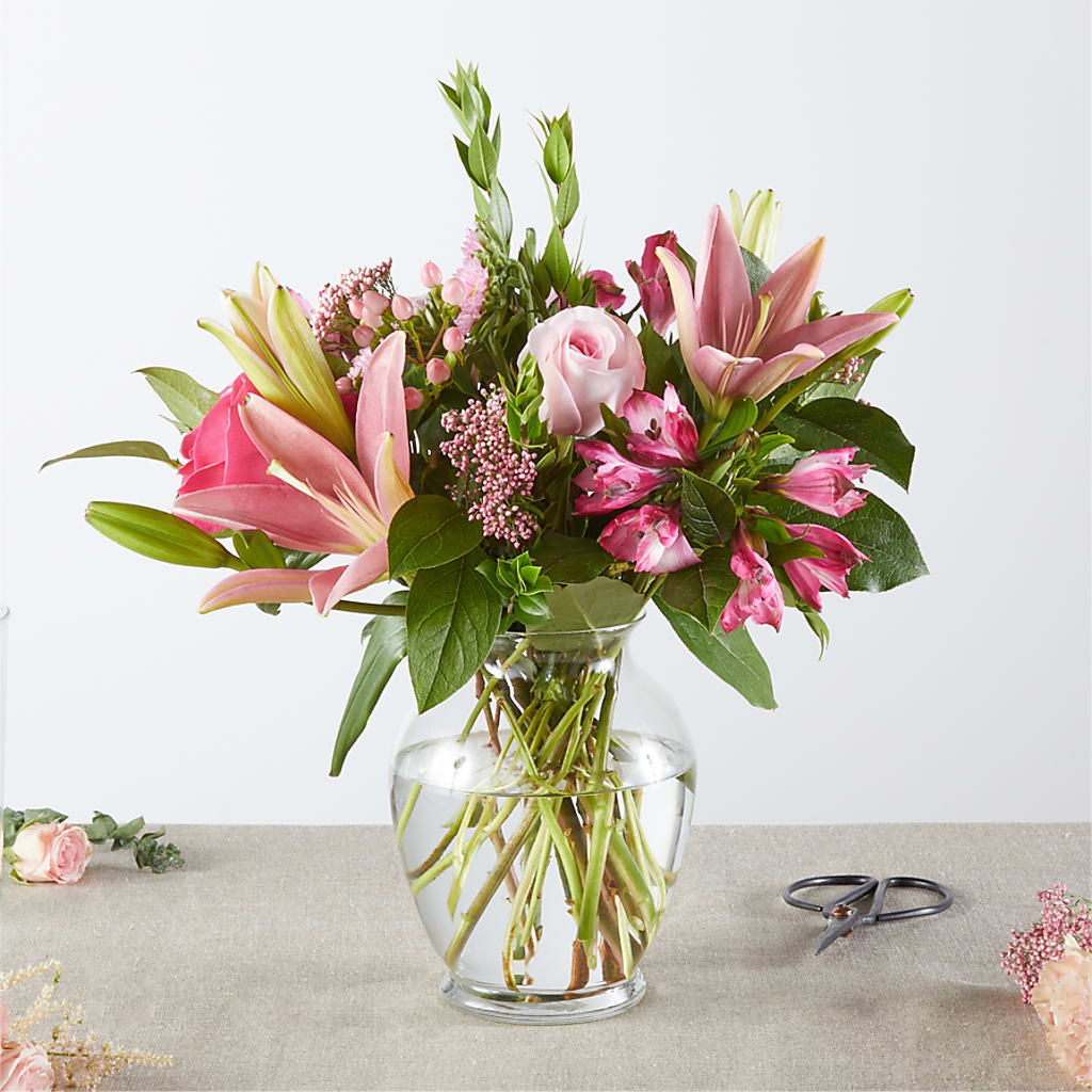 Pink Ribbon - A Florist Original –  Maison Des Fleurs Blossome Inc, Lachine PQ