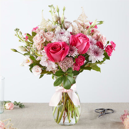 Pink Ribbon - A Florist Original – MAISON DES FLEUR BLOSSOME, Laval PQ