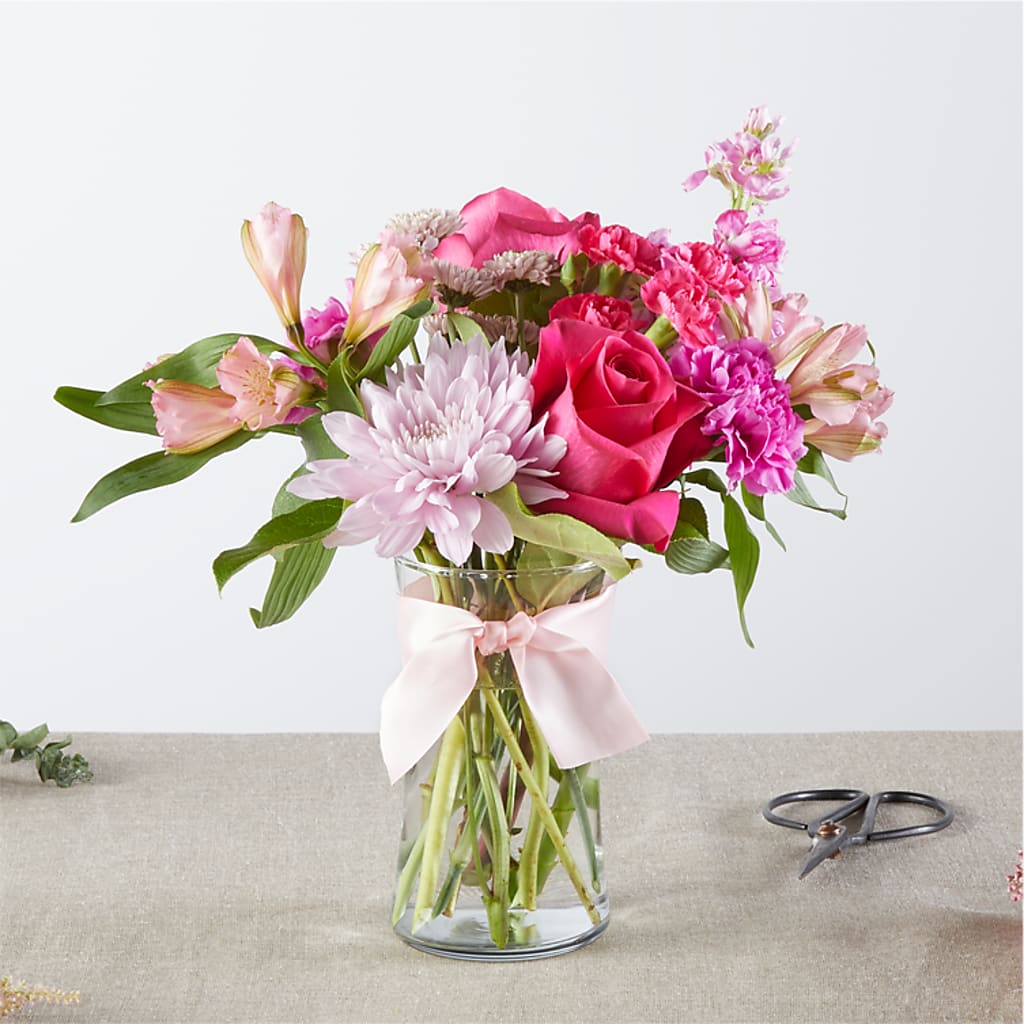 Pink Ribbon - A Florist Original – MAISON DES FLEUR BLOSSOME, Laval PQ