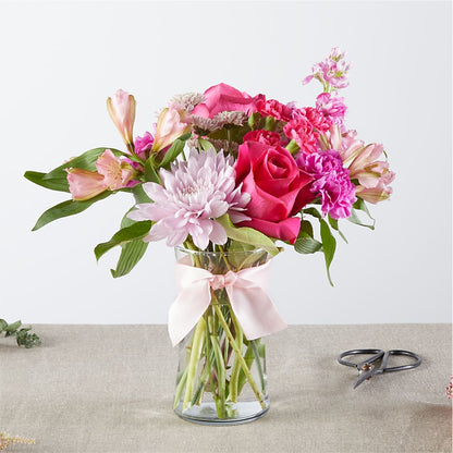 Pink Ribbon - A Florist Original – MAISON DES FLEUR BLOSSOME, Laval PQ