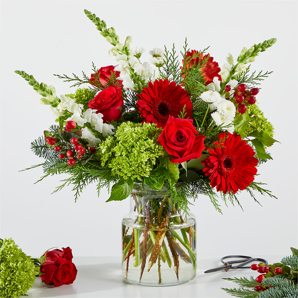 Merry Moment Bouquet – A Florist Original – MAISON DES FLEUR BLOSSOME, Laval PQ