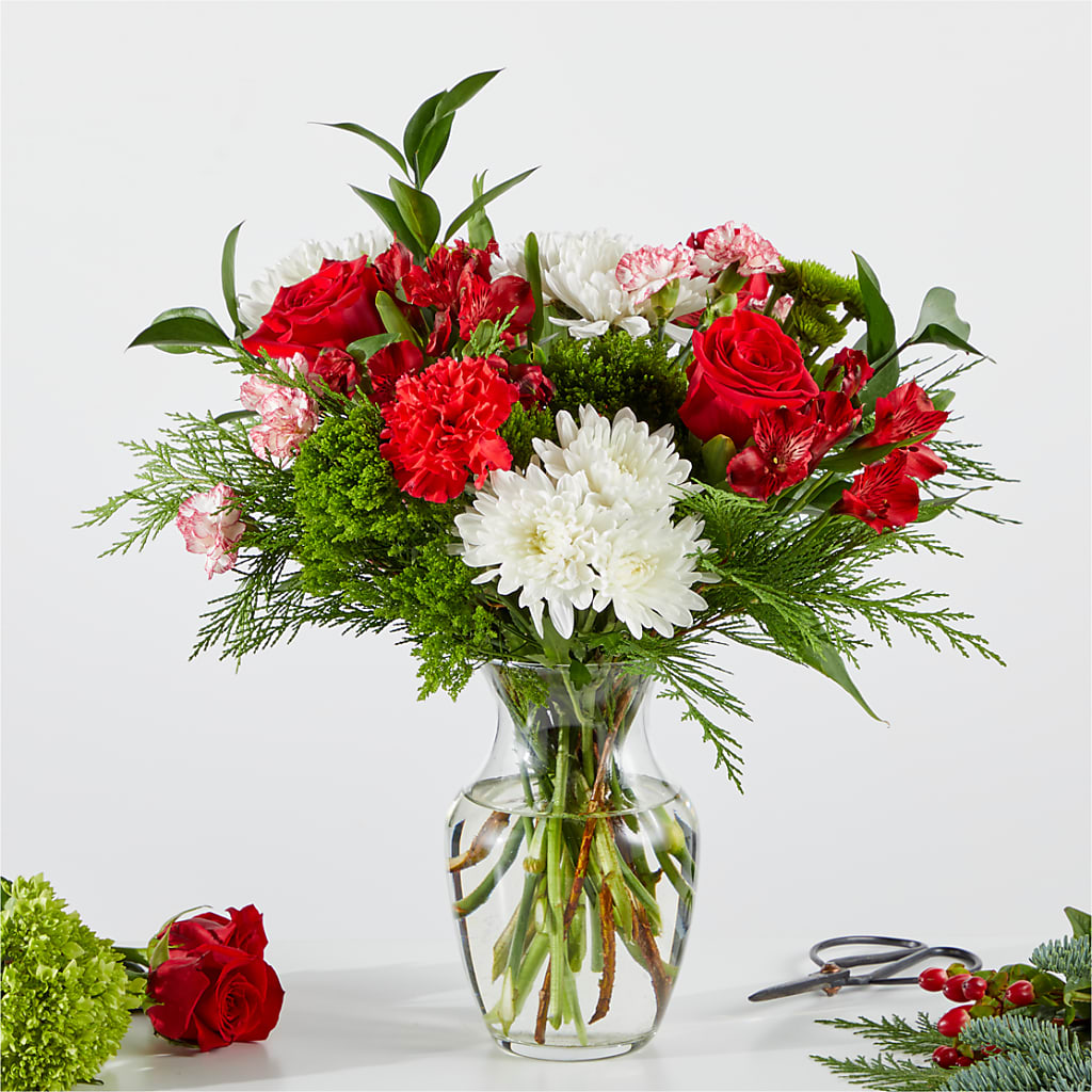 Merry Moment Bouquet – A Florist Original – MAISON DES FLEUR BLOSSOME, Laval PQ