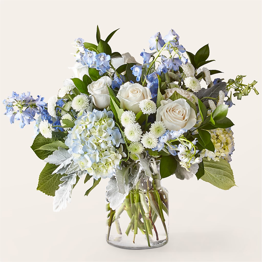 Clear Skies Bouquet – MAISON DES FLEUR BLOSSOME, Laval PQ