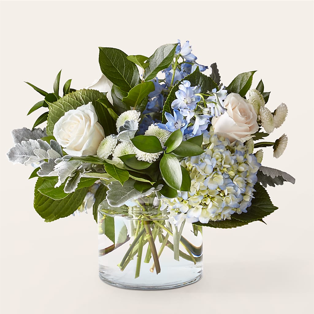 Clear Skies Bouquet – MAISON DES FLEUR BLOSSOME, Laval PQ