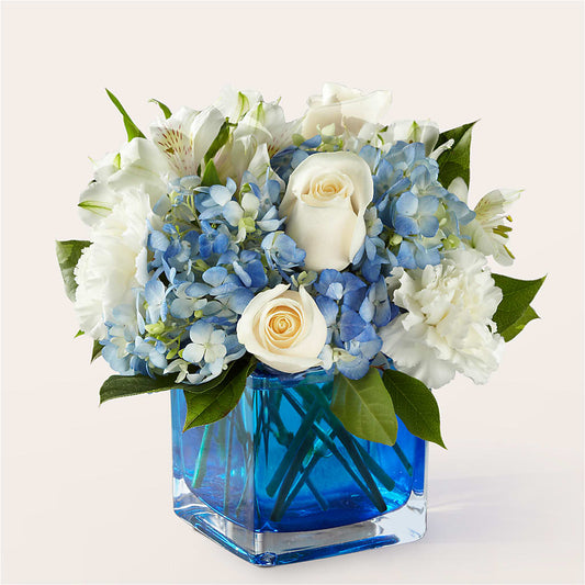 Soothing Waters Bouquet –  Maison Des Fleur Blossome, Laval PQ