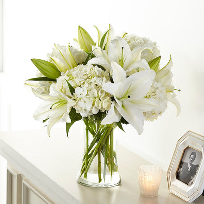 Compassionate Lily Bouquet – MAISON DES FLEUR BLOSSOME, Laval PQ
