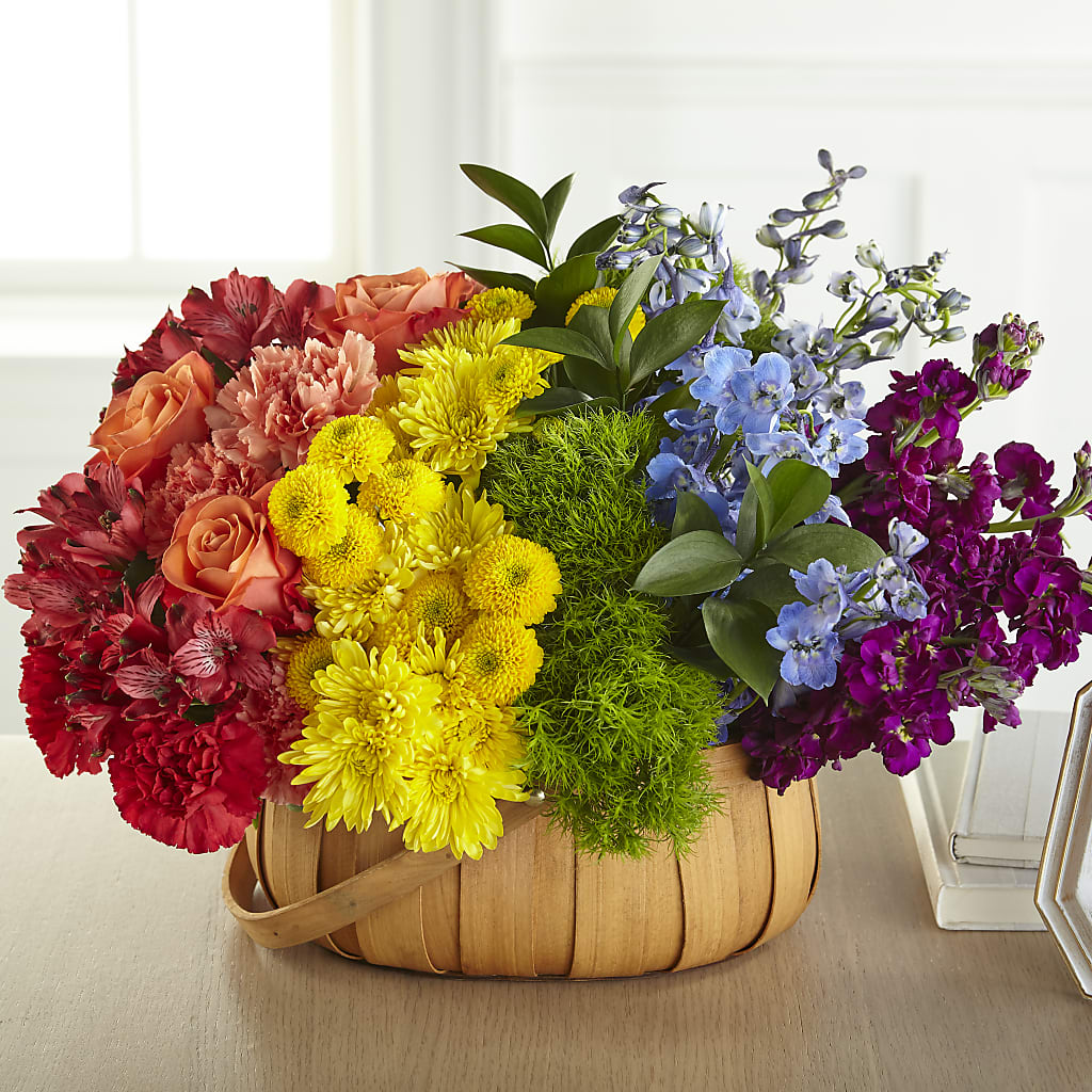 Prideful Basket – MAISON DES FLEUR BLOSSOME, Laval PQ