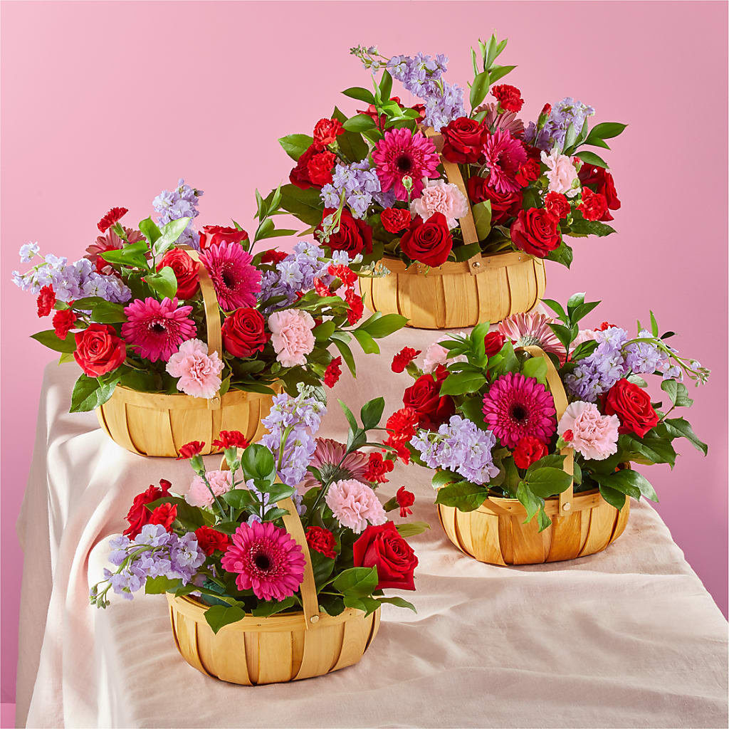 Pink Picnic Basket –  Maison Des Fleurs Blossome Inc, Lachine PQ