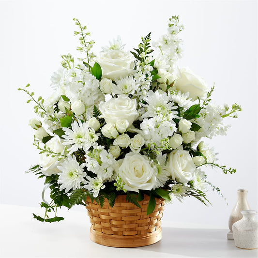 Heartfelt Condolences Arrangement –  Maison Des Fleur Blossome, Laval PQ