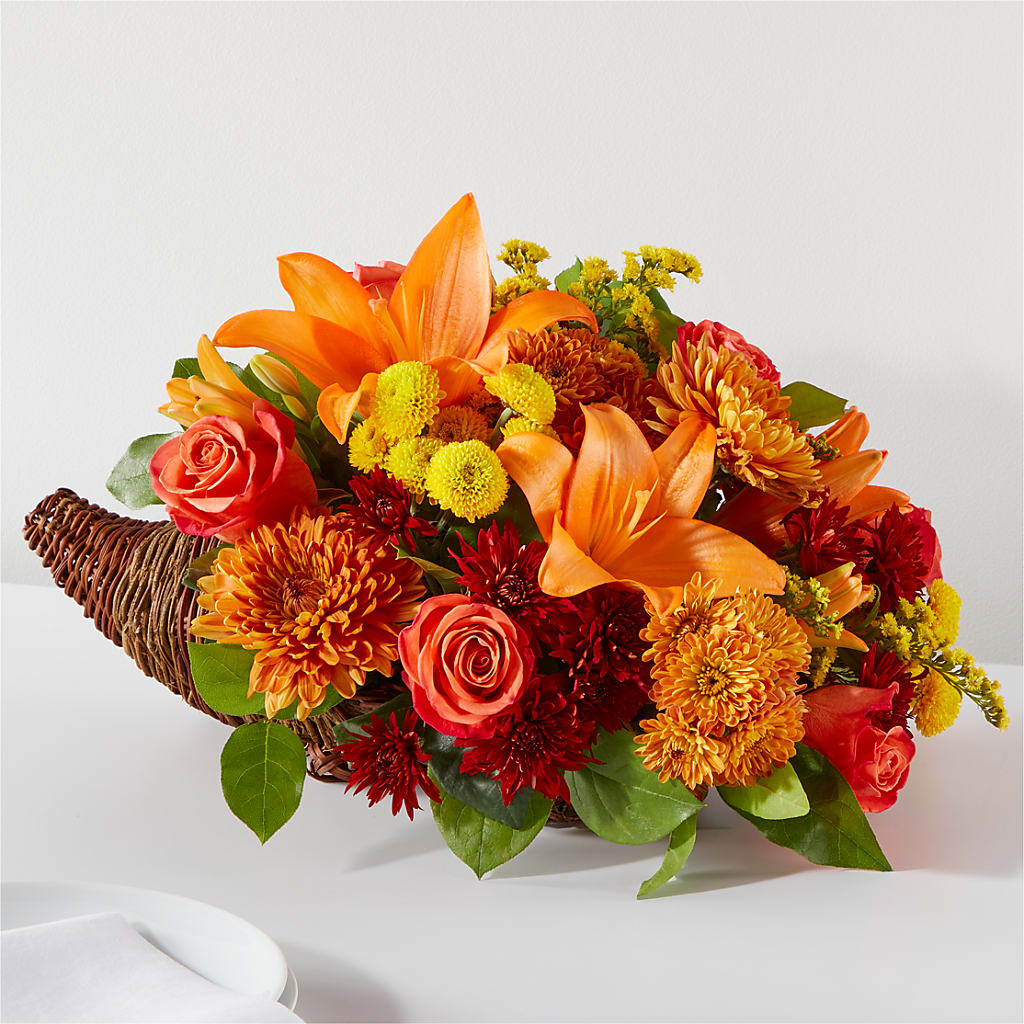 Bouquet of Blessings Cornucopia – MAISON DES FLEUR BLOSSOME, Laval PQ