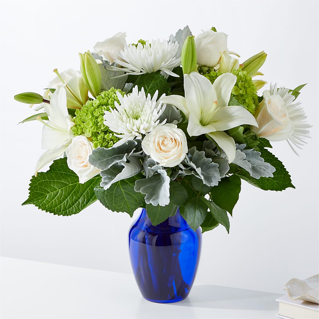Snowy Dreams Bouquet – MAISON DES FLEUR BLOSSOME, Laval PQ