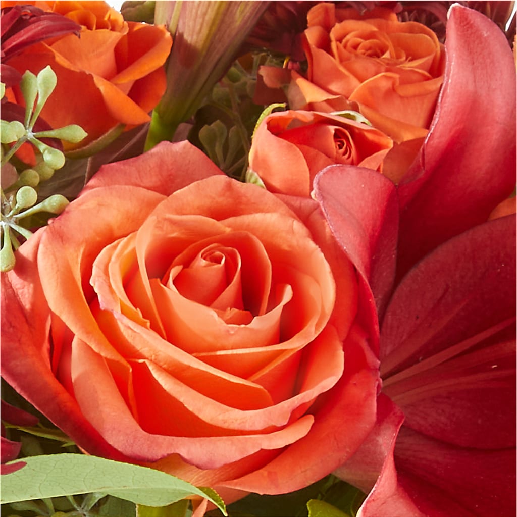 Crimson Leaves Bouquet –  Maison Des Fleurs Blossome Inc, Lachine PQ