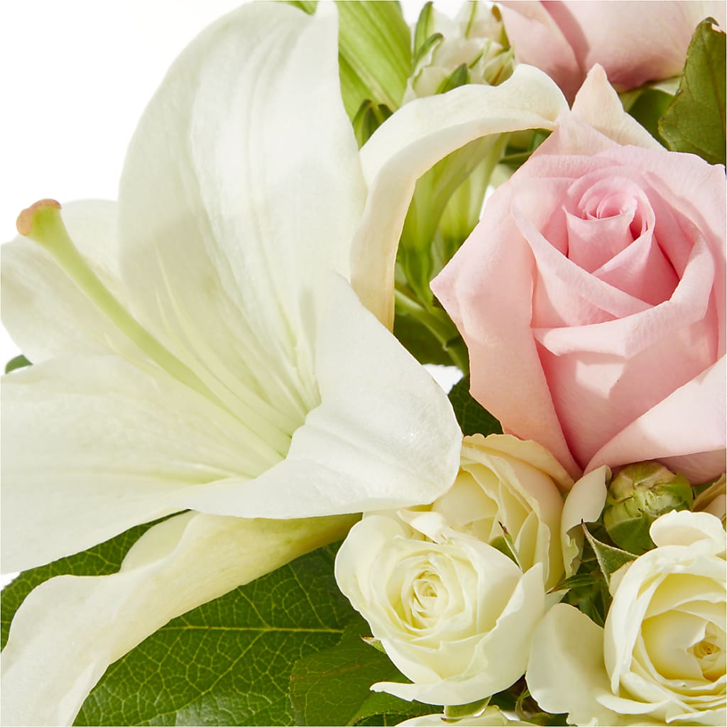 Kindhearted Bouquet –  Maison Des Fleurs Blossome Inc, Lachine PQ