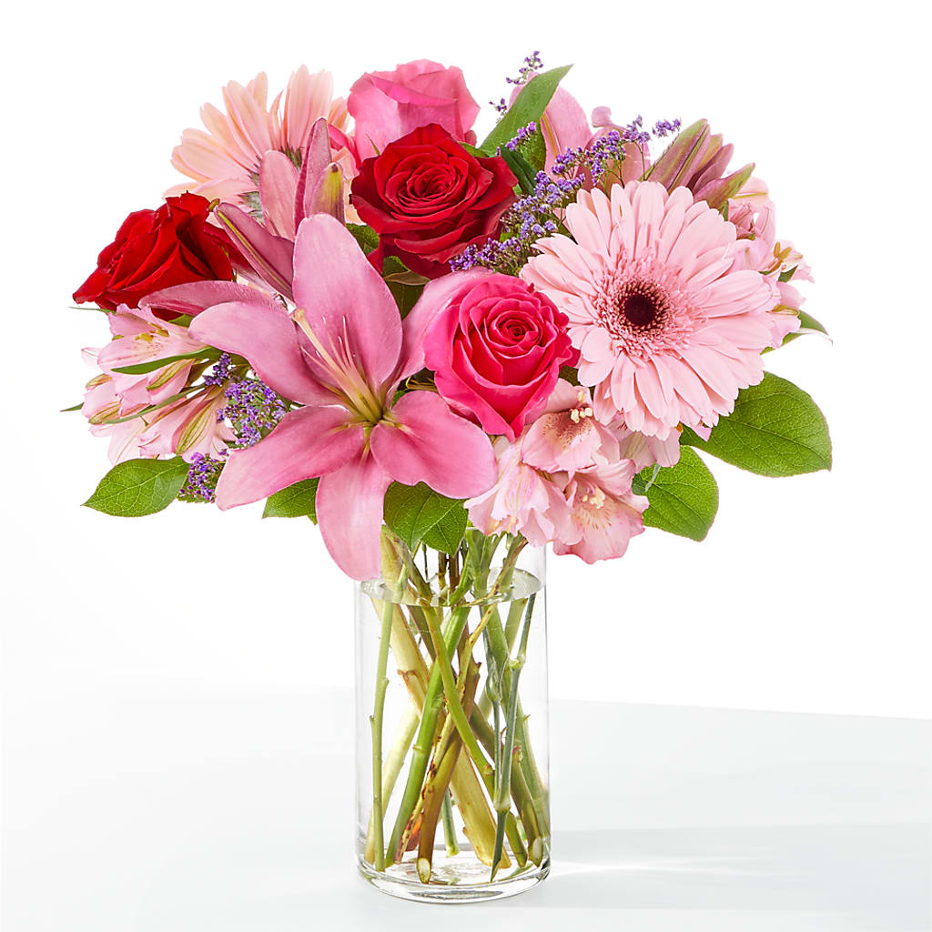 Lots of Love Bouquet –  Maison Des Fleur Blossome, Laval PQ