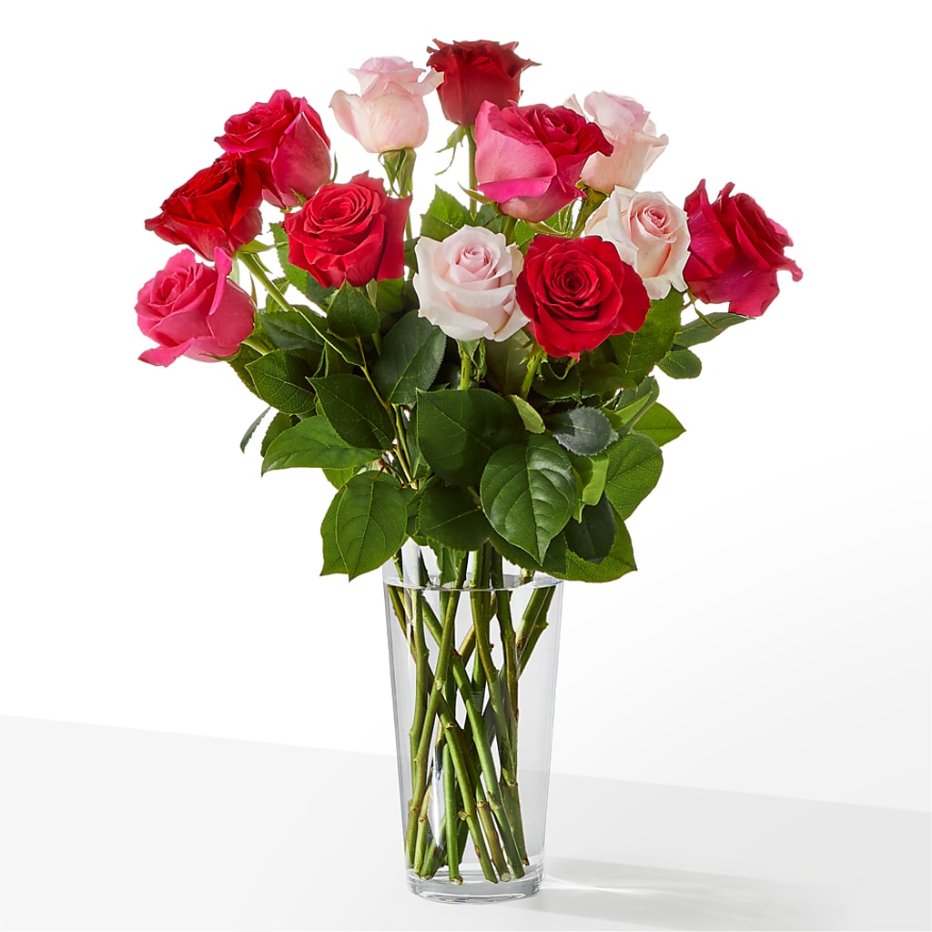 Charming Rose Bouquet –  Maison Des Fleurs Blossome Inc, Lachine PQ