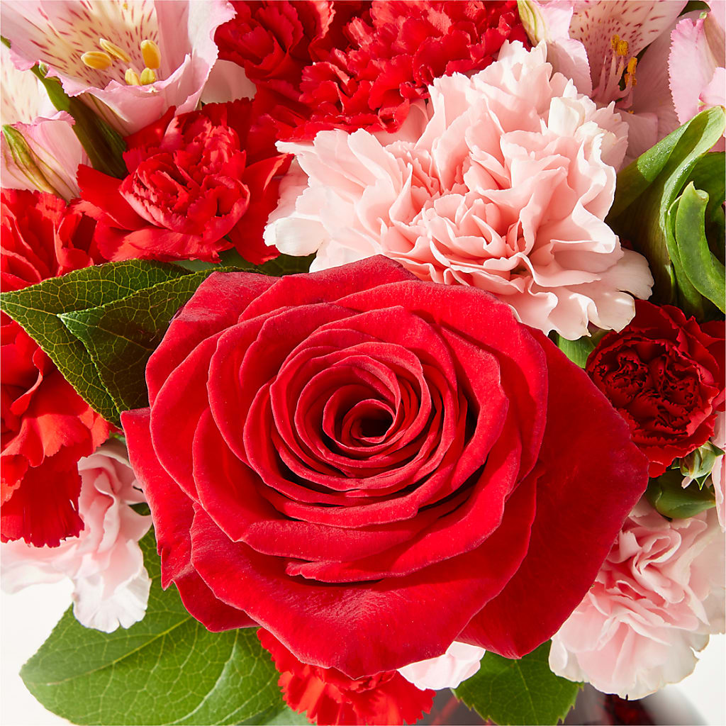 Candy Kisses Bouquet –  Maison Des Fleurs Blossome Inc, Lachine PQ