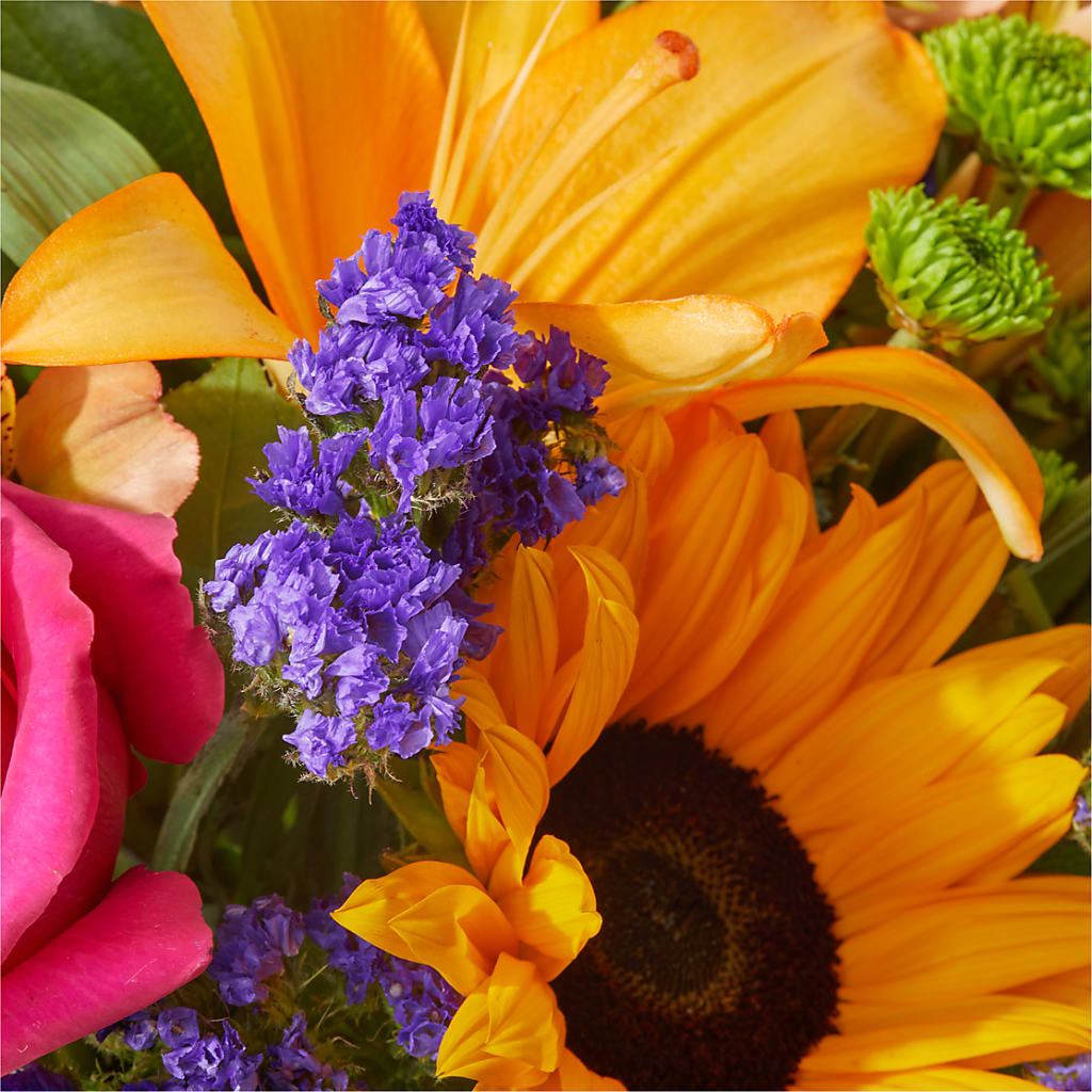 Joyful Bouquet –  Maison Des Fleurs Blossome Inc, Lachine PQ