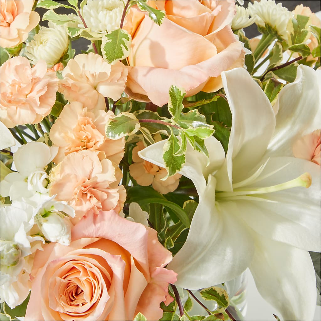 Darling Bouquet –  Maison Des Fleurs Blossome Inc, Lachine PQ