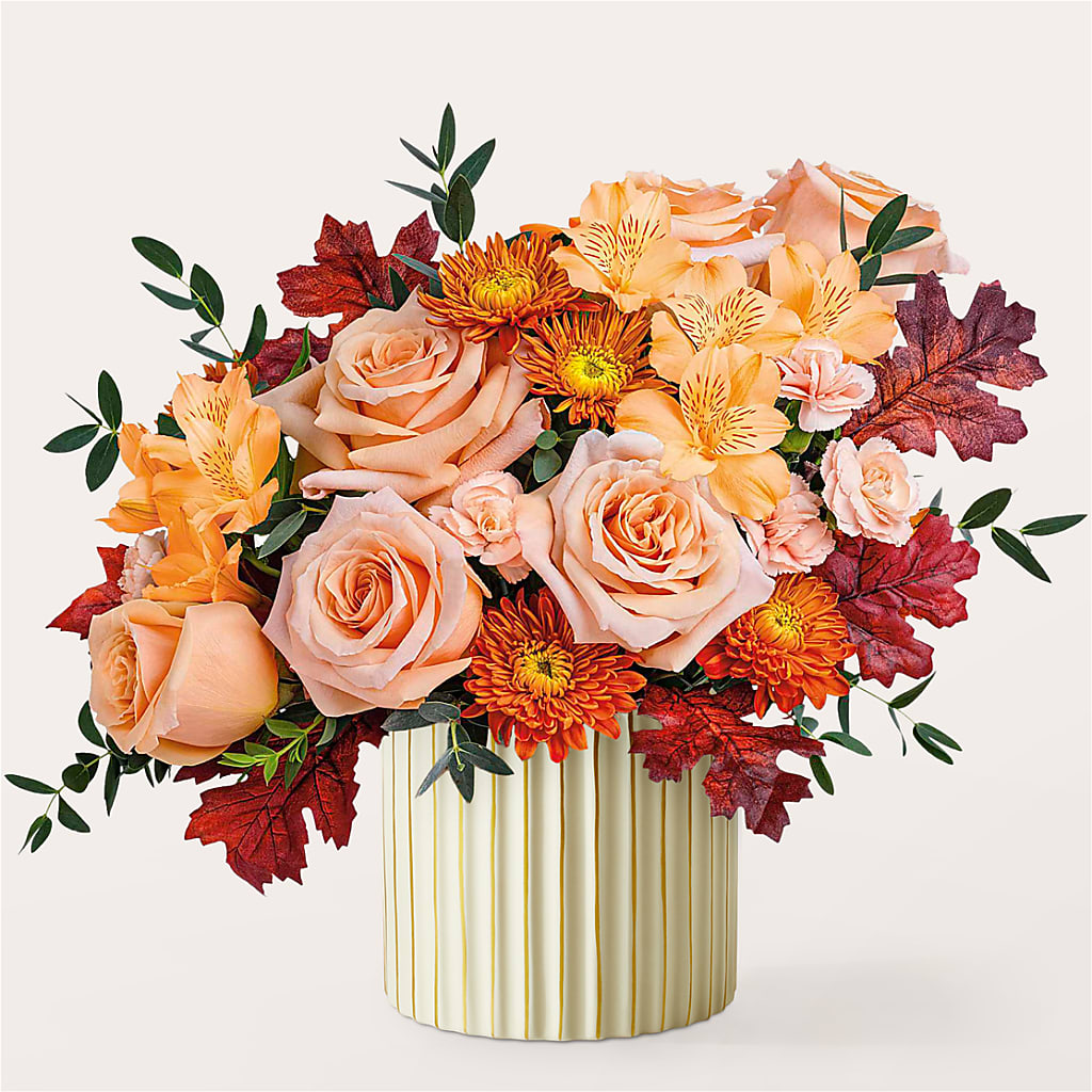 Spiced Latte Bouquet with Ivory Vase –  Maison Des Fleurs Blossome Inc, Lachine PQ