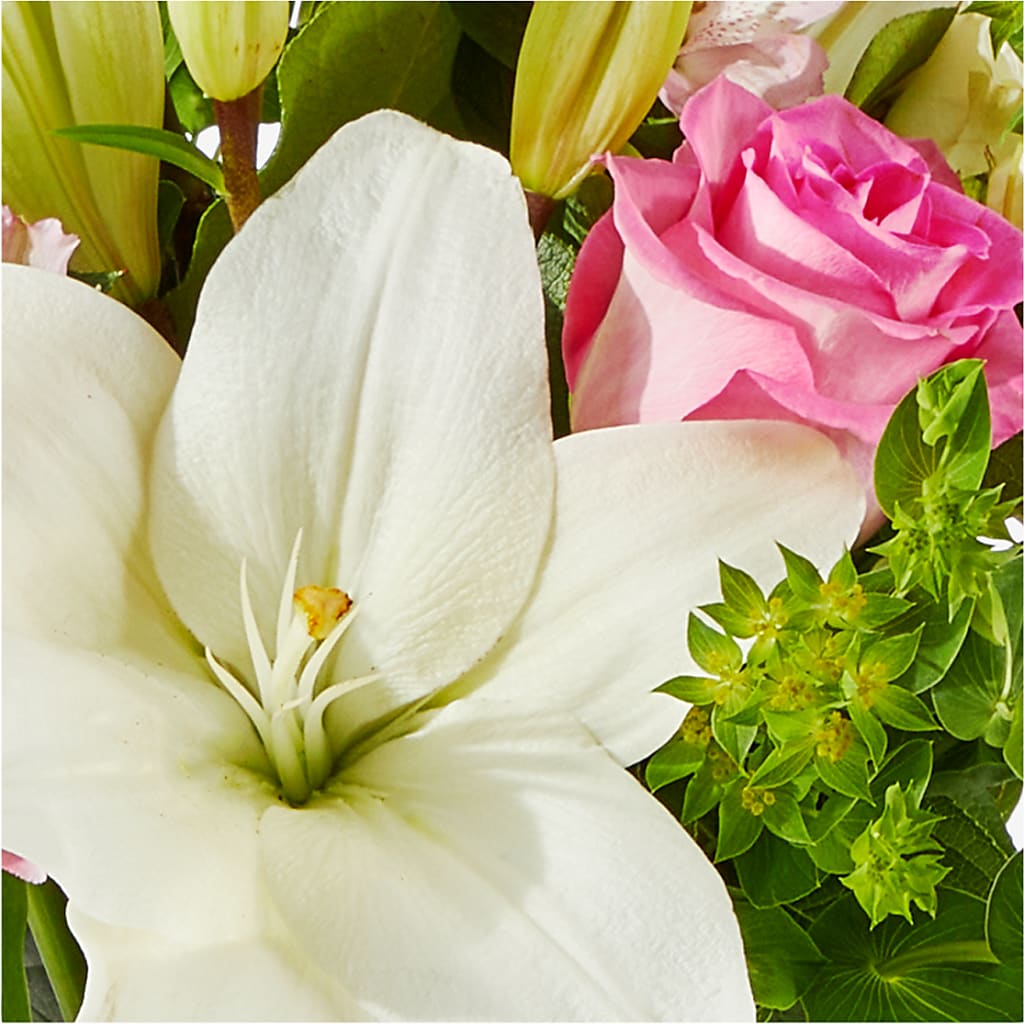 Fondly Bouquet –  Maison Des Fleurs Blossome Inc, Lachine PQ