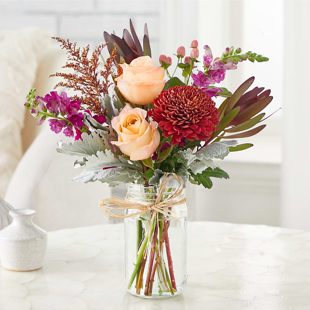 Moody Hues Bouquet –  Maison Des Fleurs Blossome Inc, Lachine PQ