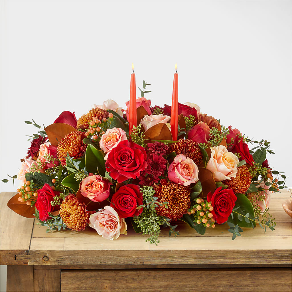 Gather Near Centerpiece –  Maison Des Fleurs Blossome Inc, Lachine PQ