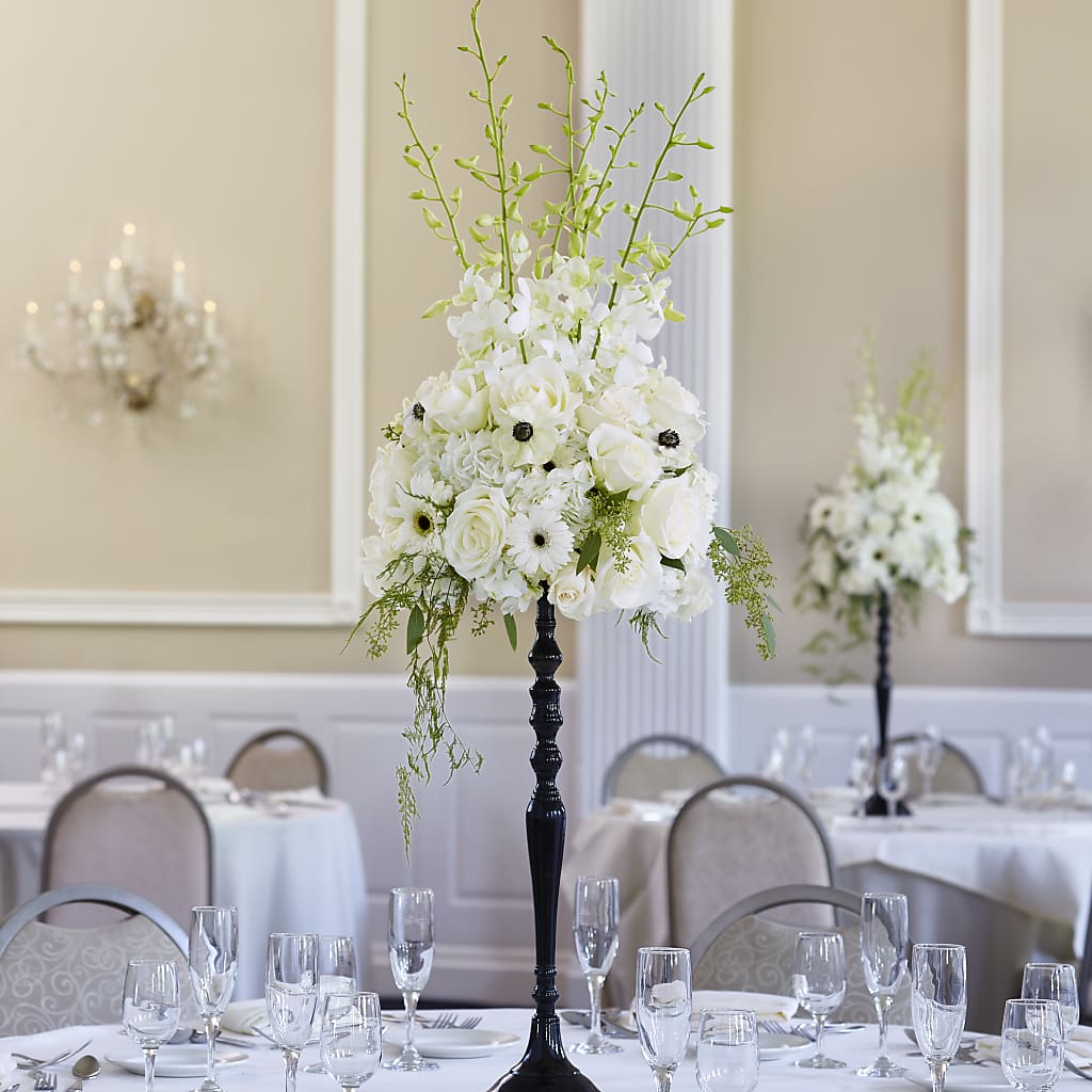 Regency Centerpiece – MAISON DES FLEUR BLOSSOME, Laval PQ