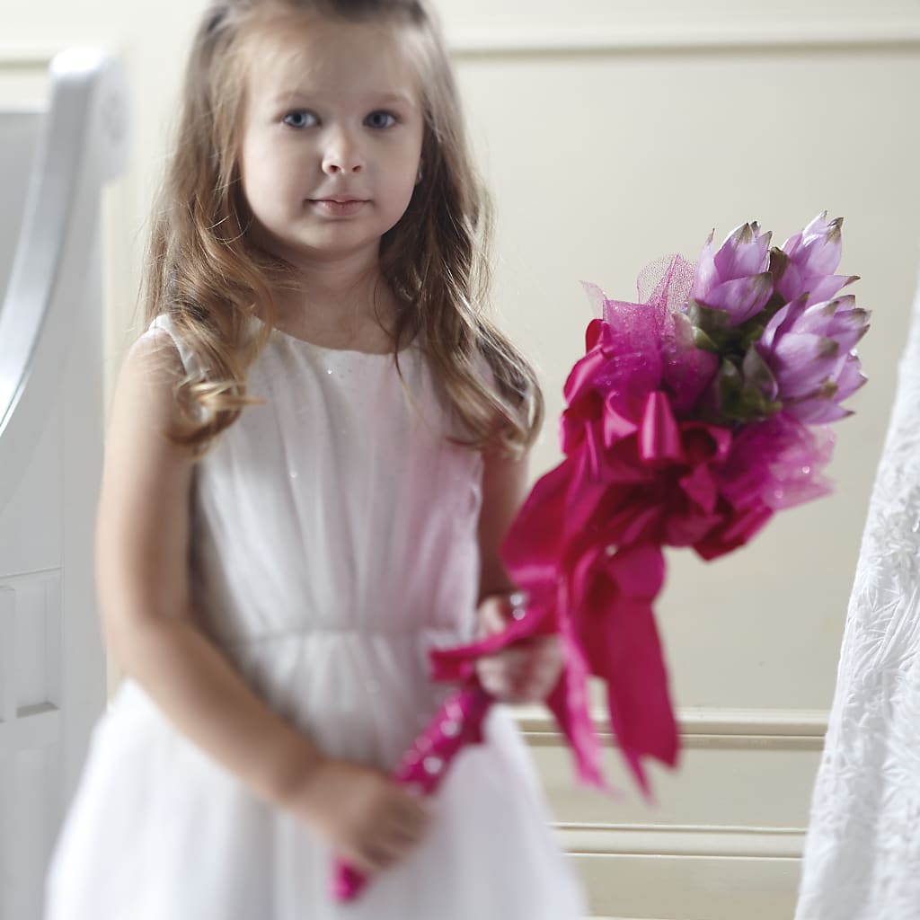 Sparkle Pink Flower Girl Bouquet – MAISON DES FLEUR BLOSSOME, Laval PQ