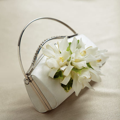 White Purse Decor – MAISON DES FLEUR BLOSSOME, Laval PQ
